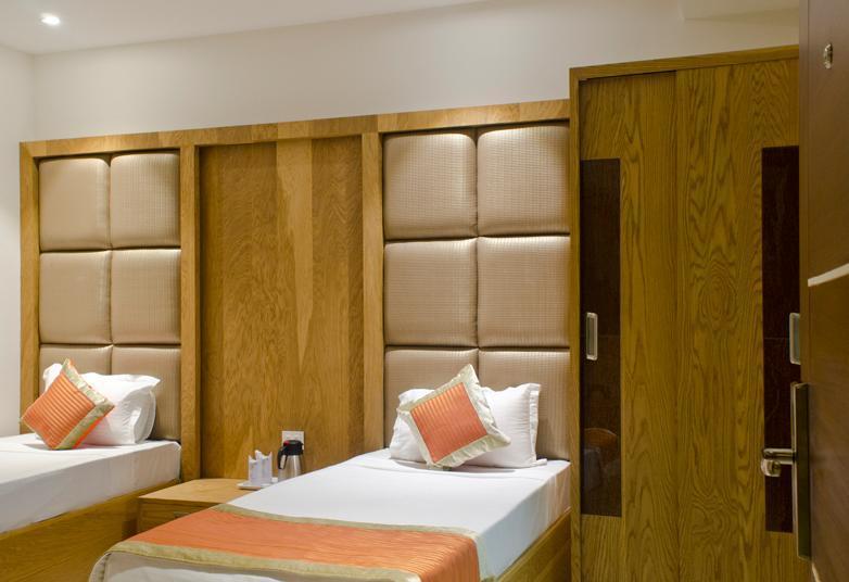 Hotel Mirage *